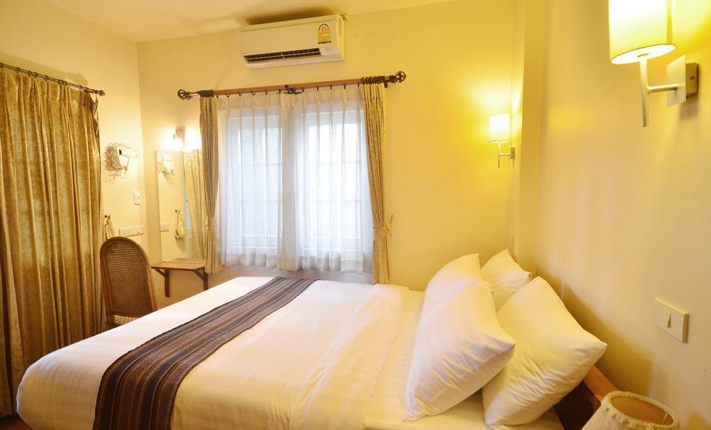 Bed and Breakfast I'M Happy Чиангмай Экстерьер фото