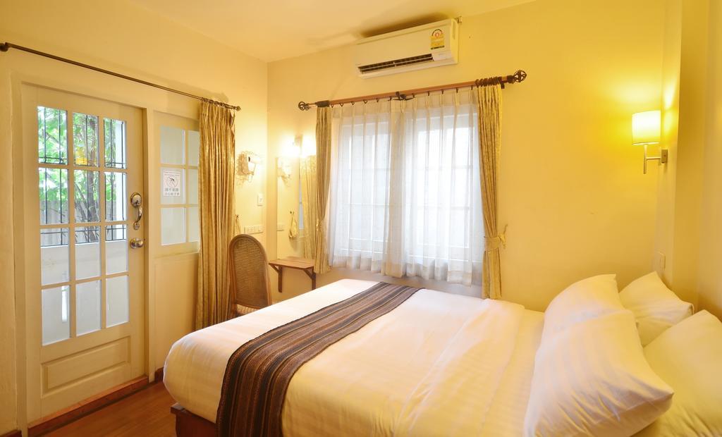 Bed and Breakfast I'M Happy Чиангмай Экстерьер фото