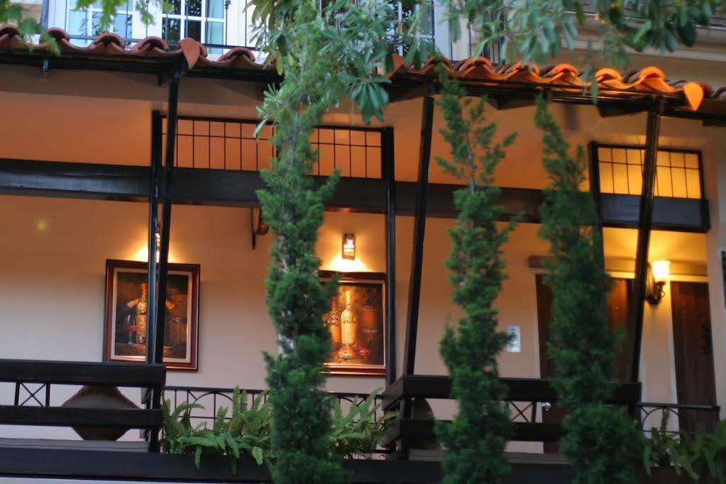 Bed and Breakfast I'M Happy Чиангмай Экстерьер фото